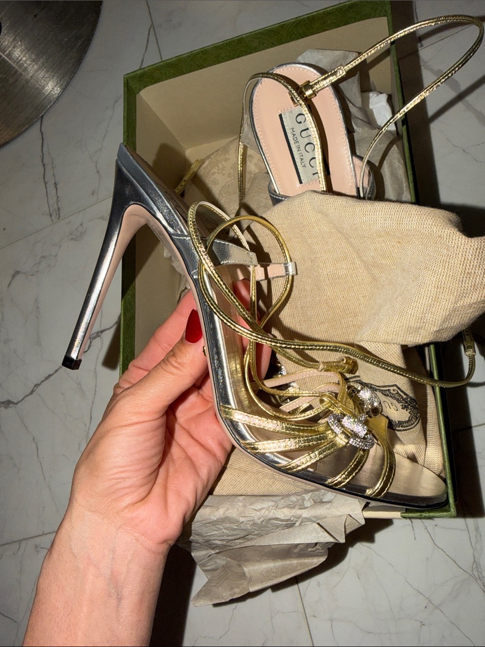 gucci whona crystal embellished metallic leather sandals - Picture 6 of 8